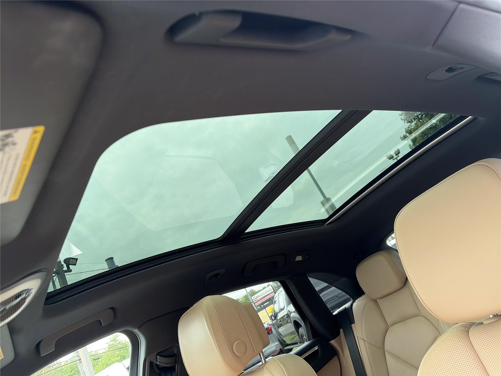 Used 2019 Porsche Macan AWD/4WD image 10