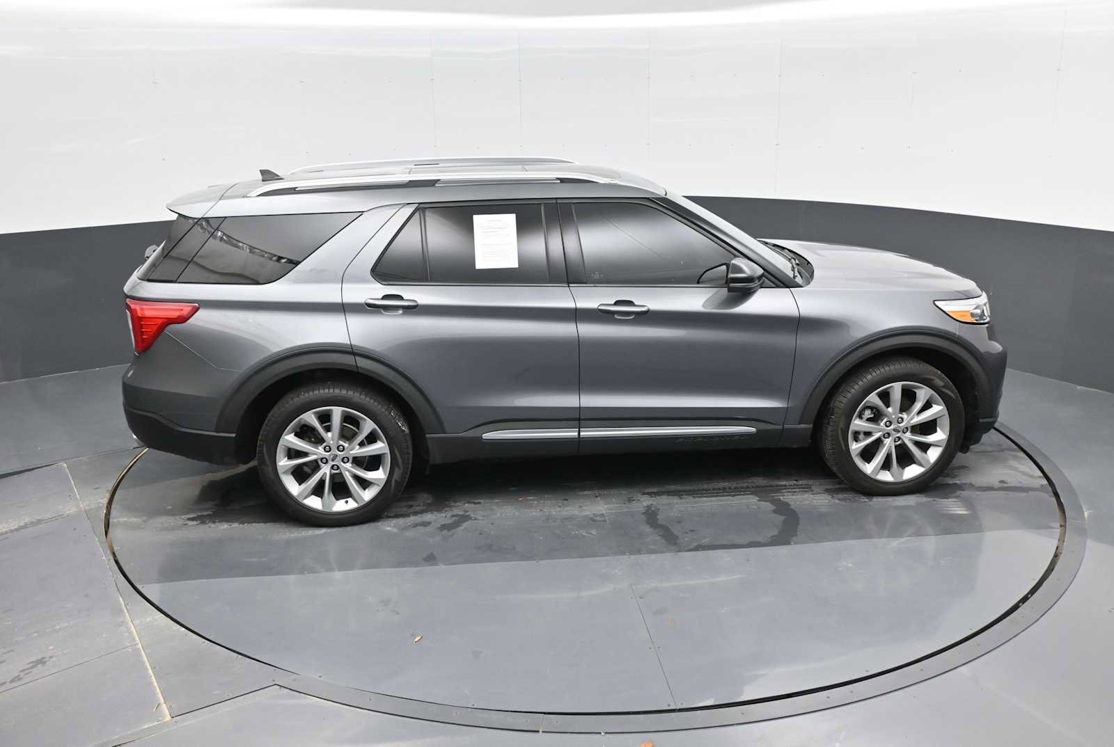 Used 2021 Ford Explorer Platinum w/ Equipment Group 601A image 24