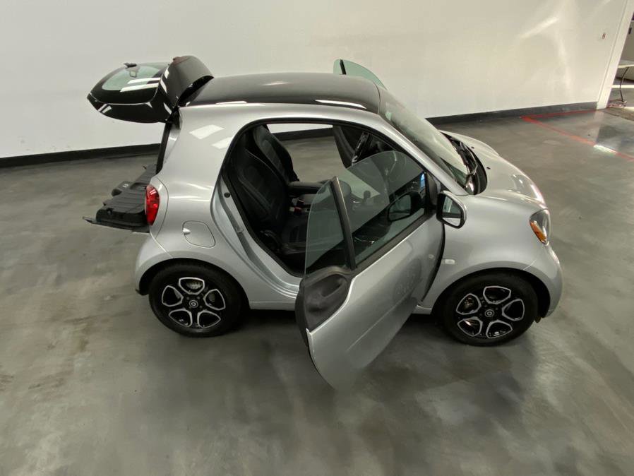 Used 2019 smart fortwo electric drive RWD image 44