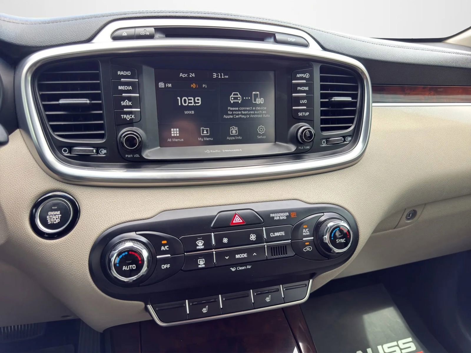 Used 2017 Kia Sorento EX FWD image 28