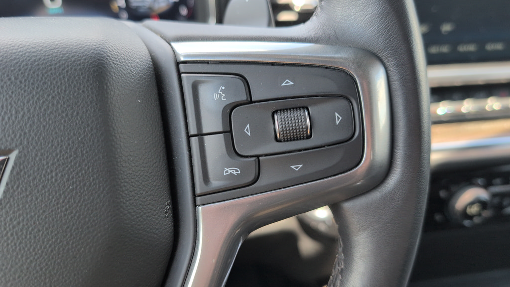 Used 2023 Chevrolet Silverado 1500 RST AWD/4WD image 16