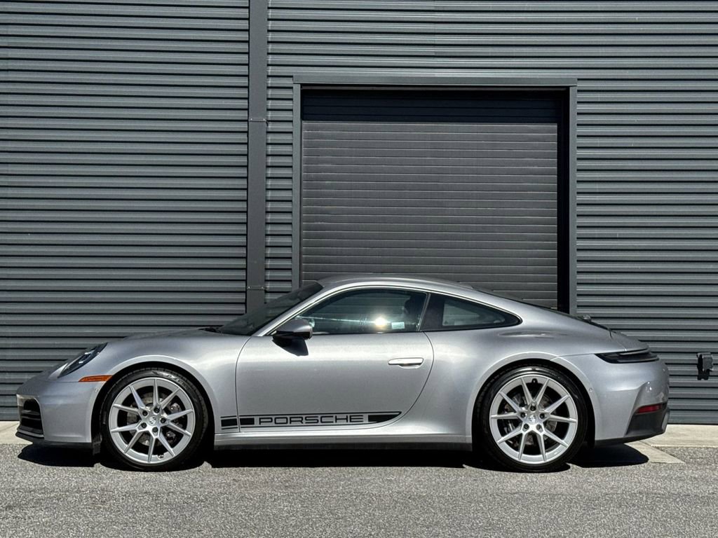 Used 2025 Porsche 911 Carrera image 10