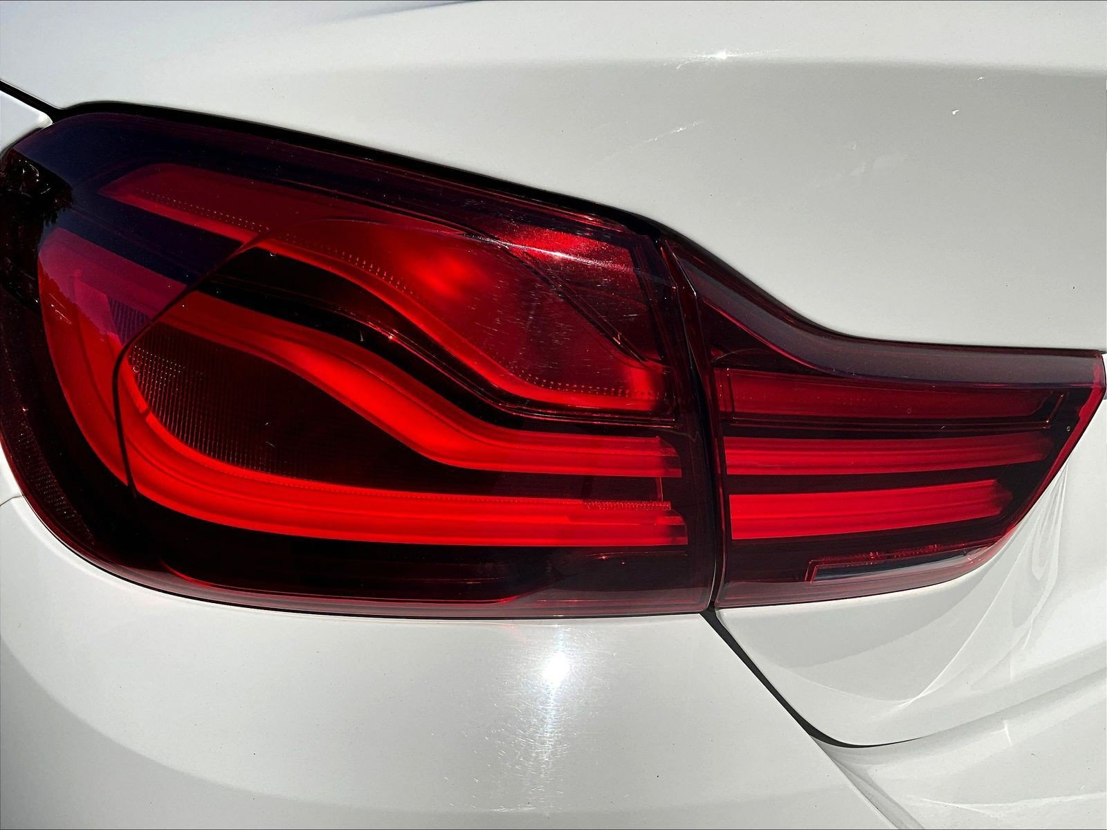 Used 2020 BMW M4 Convertible RWD image 23