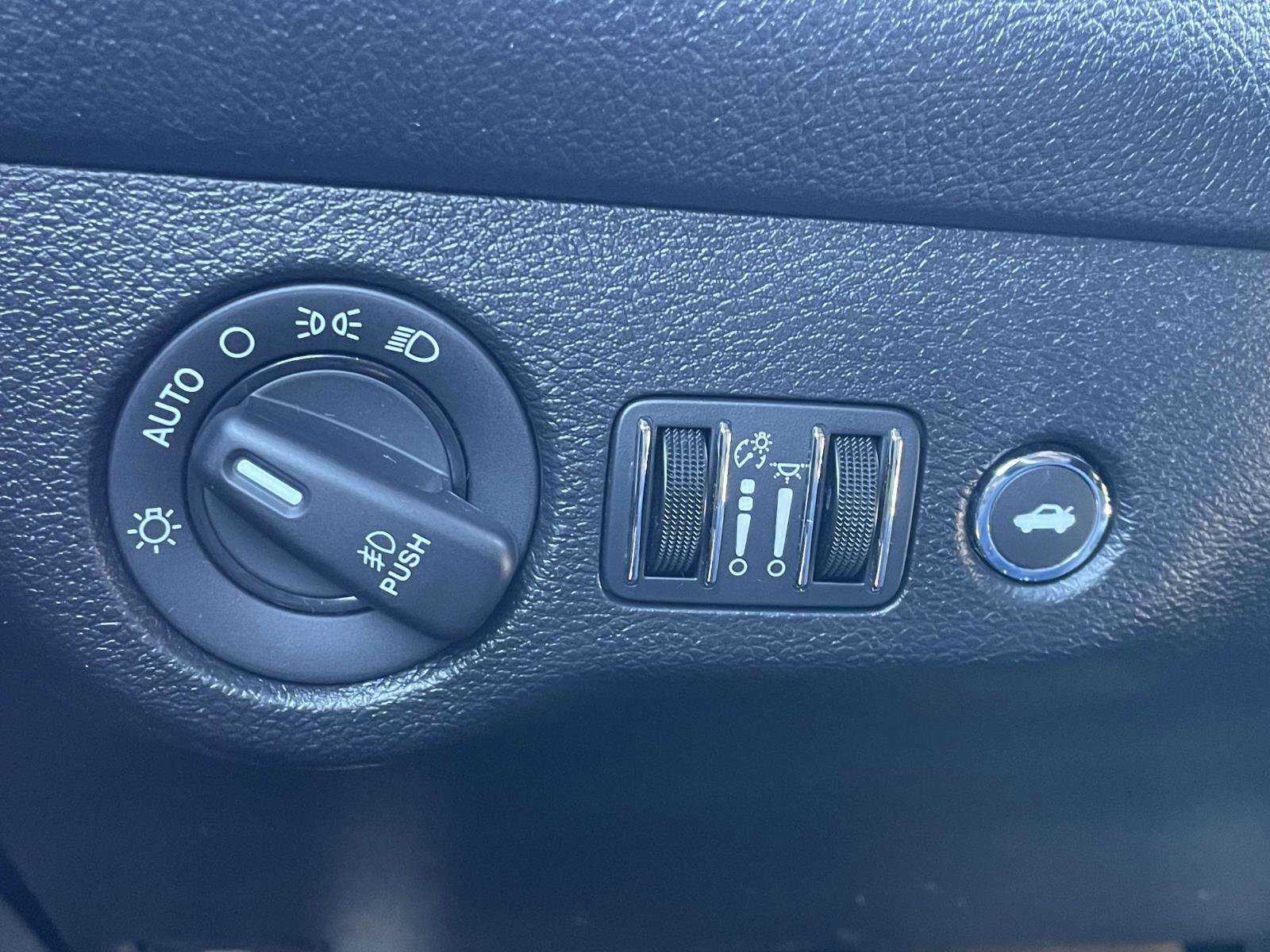 Used 2021 Dodge Challenger R/T image 11