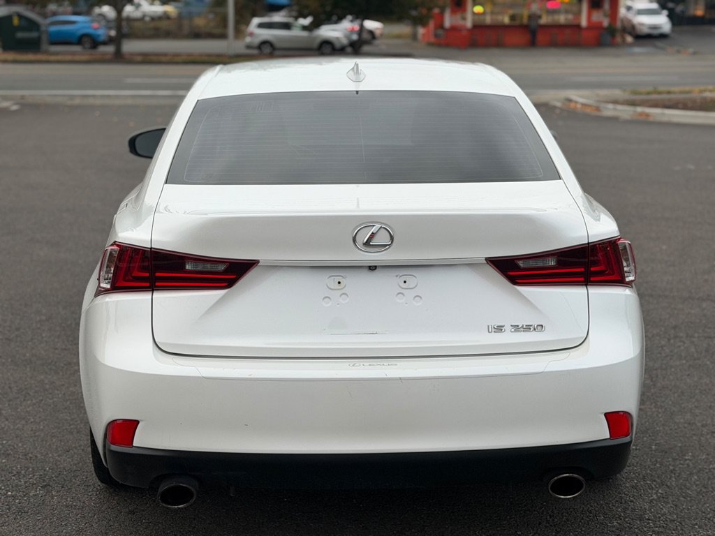 Used 2015 Lexus IS 250 RWD image 7