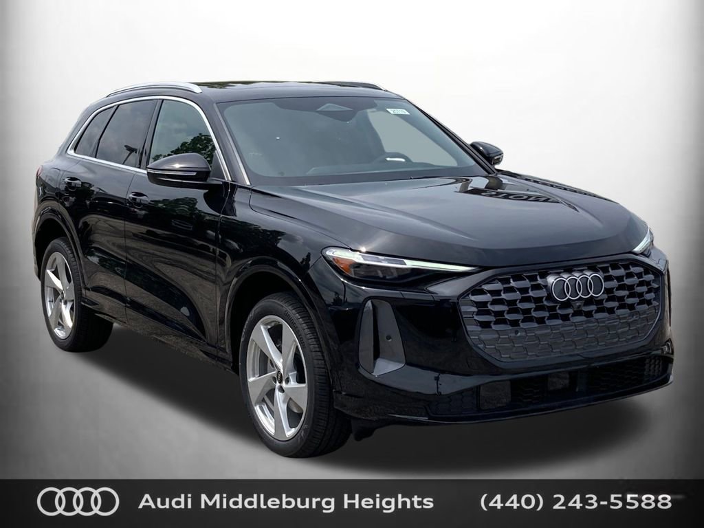 Used 2025 Audi Q5 Premium w/ Convenience Package image 1