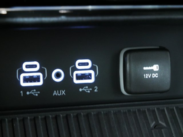Used 2026 Jeep Grand Cherokee Limited AWD/4WD image 27