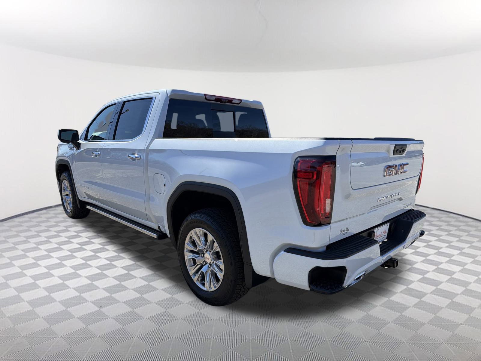 New 2026 GMC Sierra 1500 Denali w/ Technology Package AWD/4WD image 8