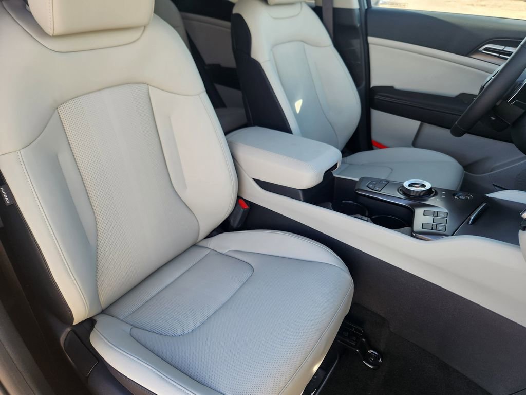 New 2026 Kia Sportage EX image 14