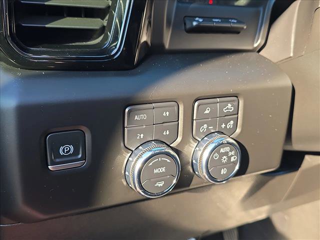 Used 2023 GMC Sierra 1500 AT4 w/ AT4 Premium Package image 11