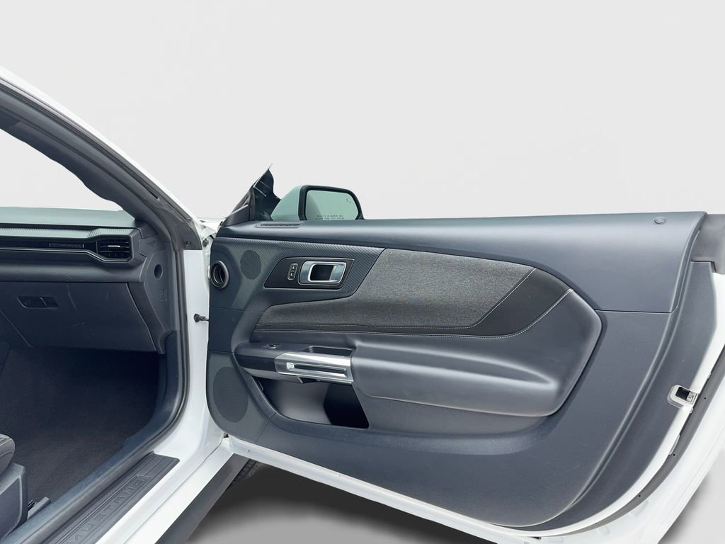 Used 2024 Ford Mustang EcoBoost image 33