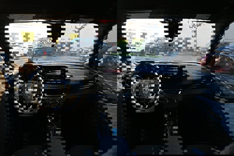 Used 2024 Buick Envista Preferred image 39