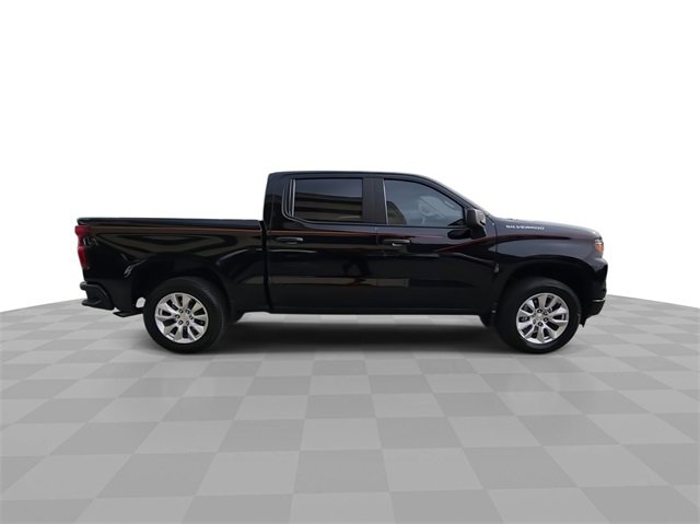 Used 2025 Chevrolet Silverado 1500 Custom image 9