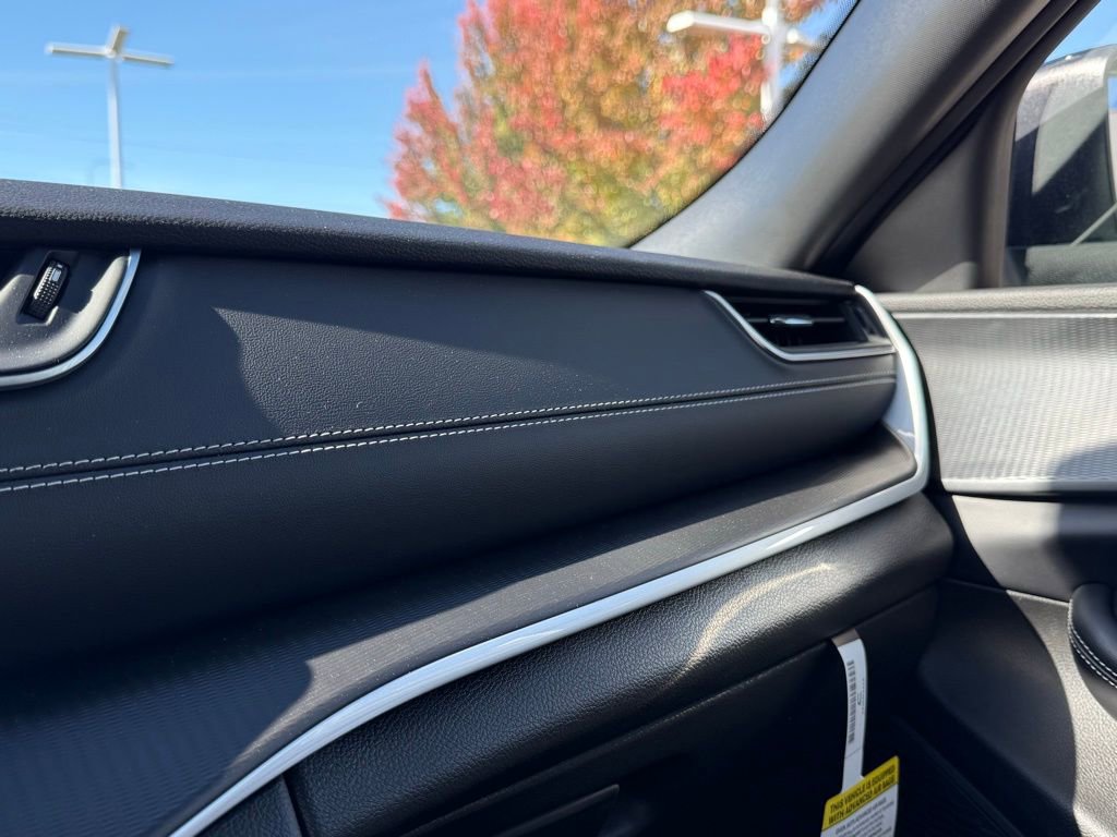 New 2025 Jeep Grand Cherokee L Laredo w/ Luxury Tech Group I image 20