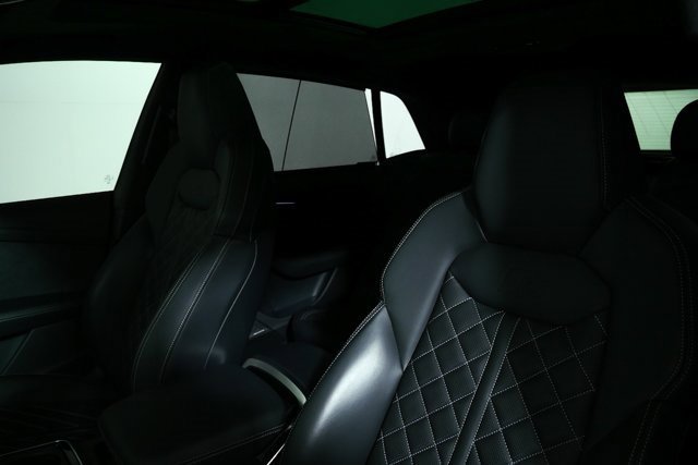 Used 2024 Audi SQ8 Prestige image 5