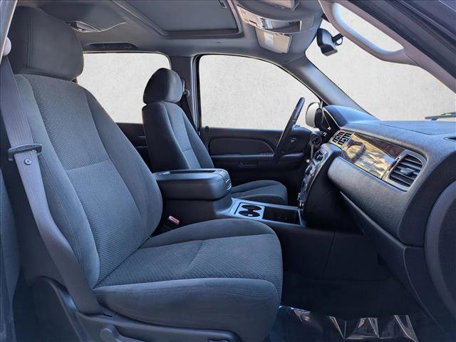 Used 2008 Chevrolet Suburban LT image 19
