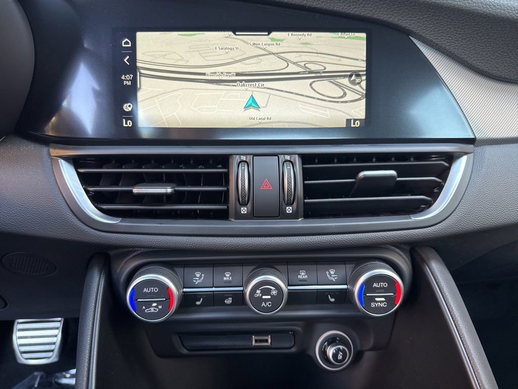 New 2026 Alfa Romeo Giulia w/ Driving Assist Package RWD image 13