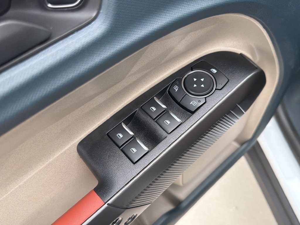 New 2026 Ford Maverick Lariat AWD/4WD image 16
