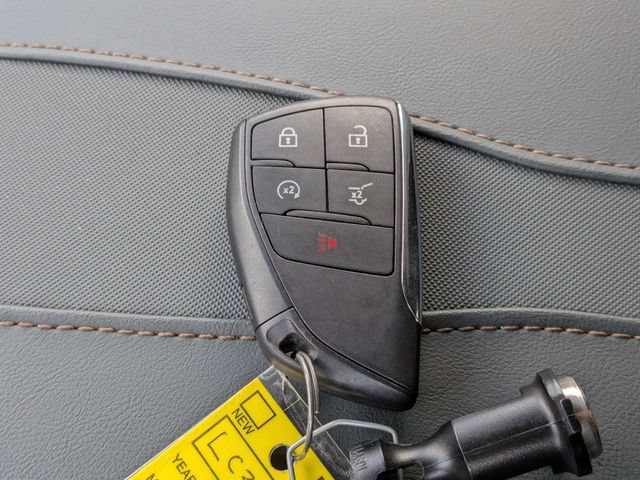 Used 2025 GMC Acadia AT4 AWD/4WD image 41