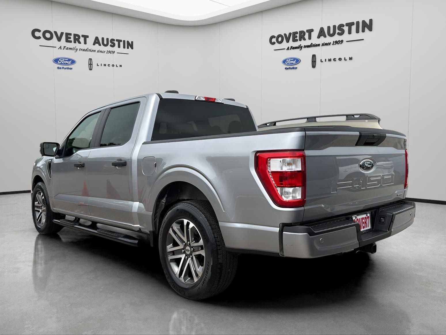 Certified 2022 Ford F150 XL w/ STX Appearance Package image 3