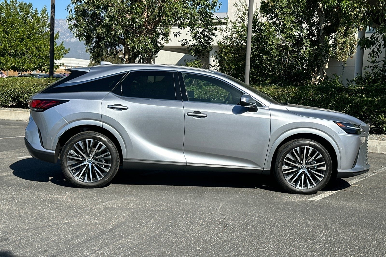 New 2026 Lexus RX 350 w/ Convenience Package AWD/4WD image 8