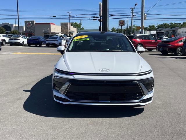 Certified 2025 Hyundai Sonata Limited FWD image 2