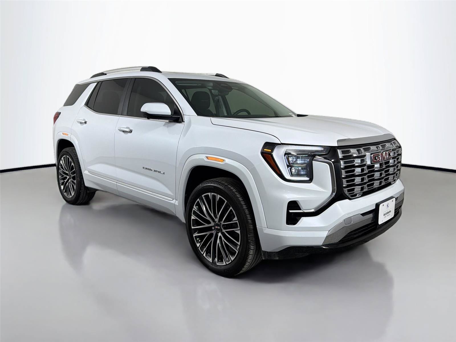 Used 2026 GMC Terrain Denali AWD/4WD image 3