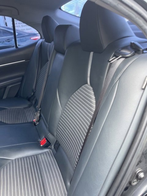 Used 2019 Toyota Camry SE image 9
