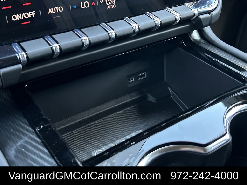 New 2026 GMC Yukon XL AT4 image 17