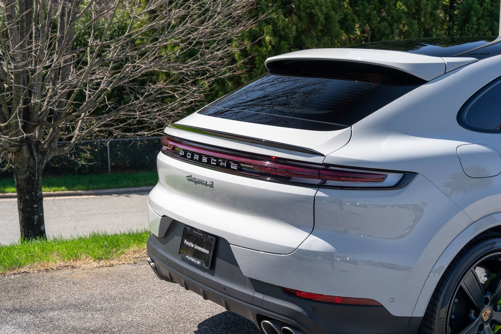 Certified 2025 Porsche Cayenne S w/ Premium Package Plus image 12