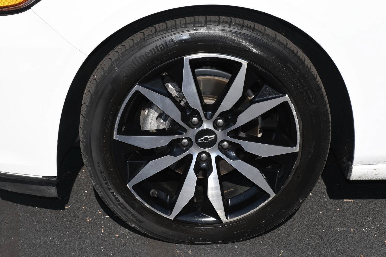 Used 2021 Chevrolet Malibu RS FWD image 36