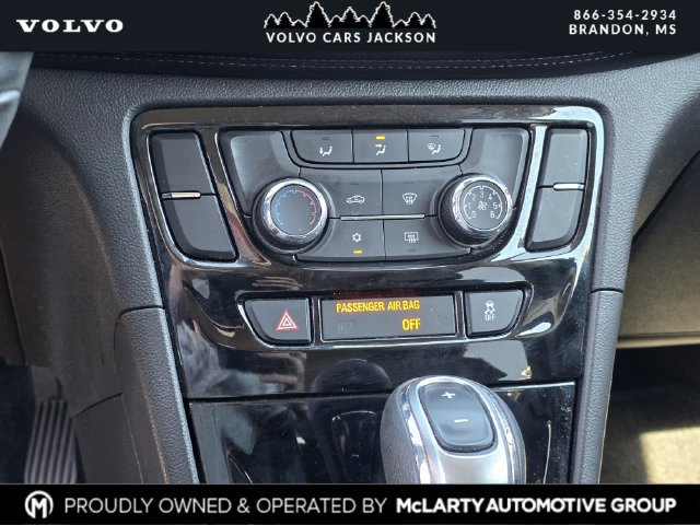 Used 2022 Buick Encore Preferred AWD/4WD image 19