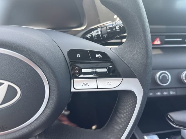 New 2026 Hyundai Elantra SE FWD image 18