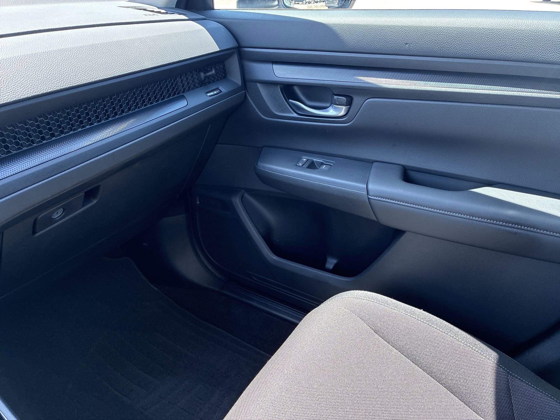 Certified 2024 Honda CR-V EX image 33