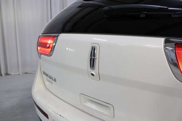Used 2012 Lincoln MKX AWD image 33