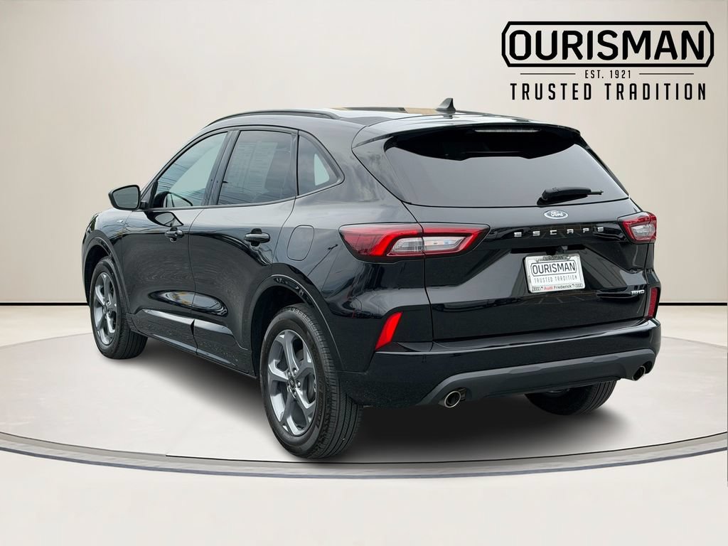 Used 2023 Ford Escape ST-Line Select AWD/4WD image 6