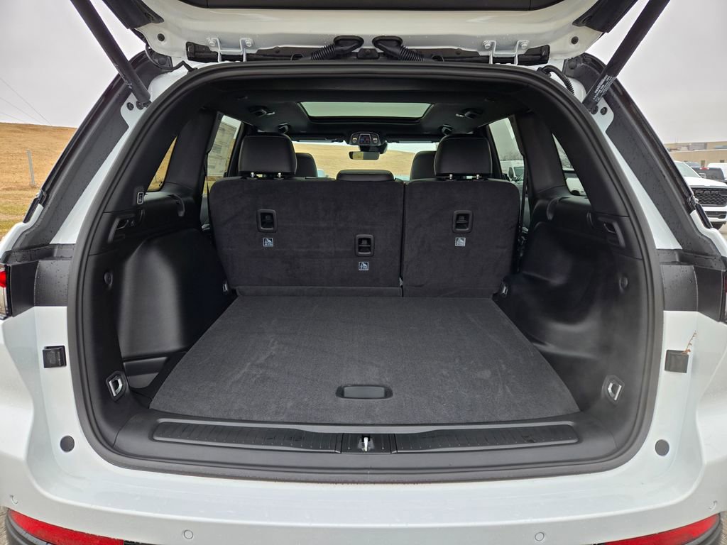 New 2025 Jeep Grand Cherokee Limited image 30