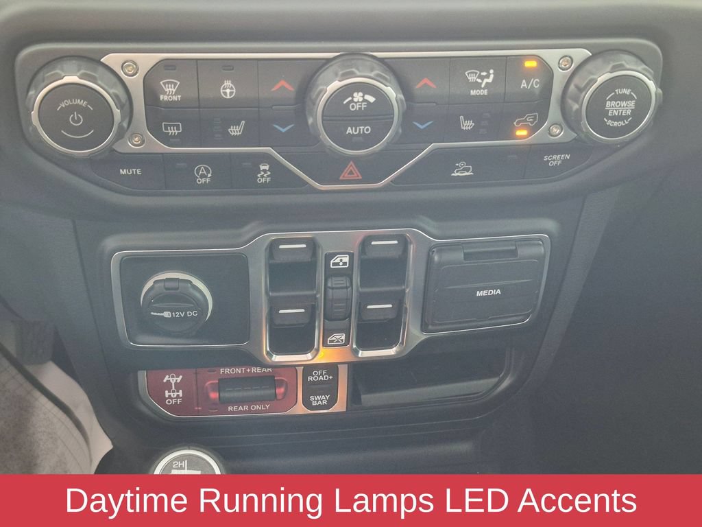 Used 2023 Jeep Gladiator Rubicon w/ LED Lighting Group AWD/4WD image 23
