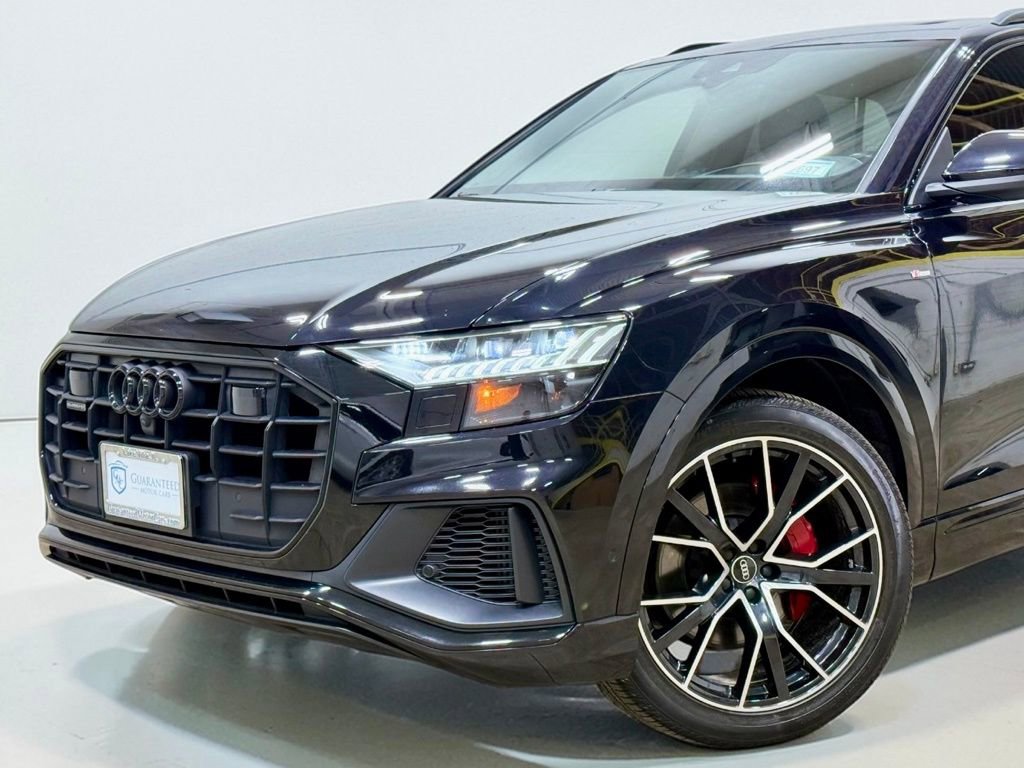 Used 2021 Audi Q8 Prestige image 2