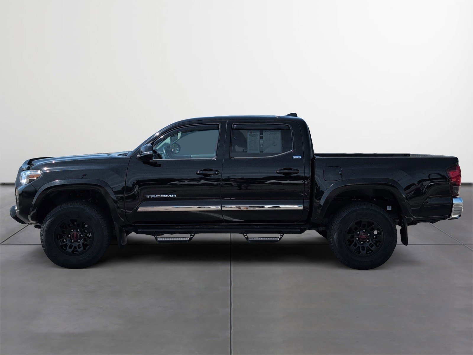 Certified 2023 Toyota Tacoma SR5 w/ Technology Package AWD/4WD image 3