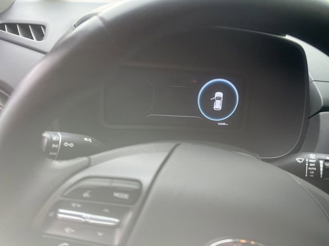 Used 2023 Hyundai Kona Limited AWD/4WD image 16