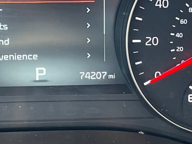 Used 2018 Kia Cadenza Technology FWD image 15