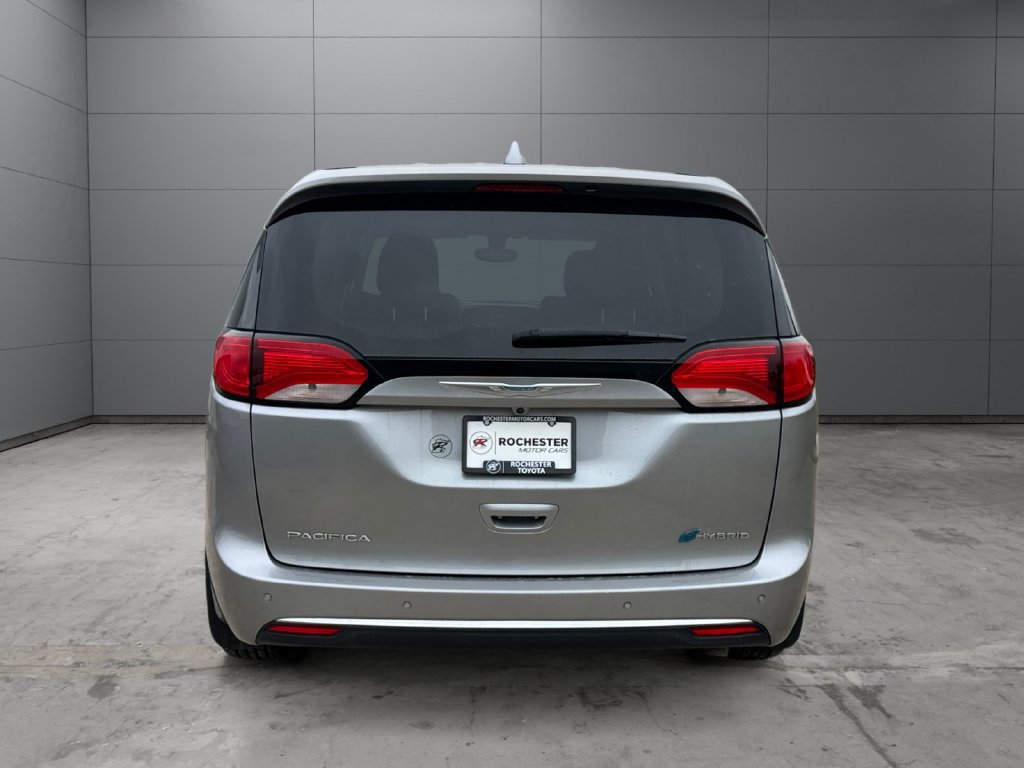 Used 2019 Chrysler Pacifica Touring Plus FWD image 4