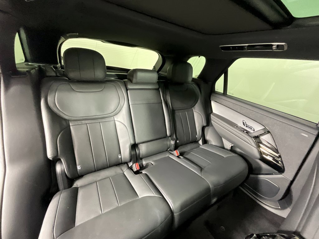 Certified 2024 Land Rover Range Rover Sport Dynamic SE image 22