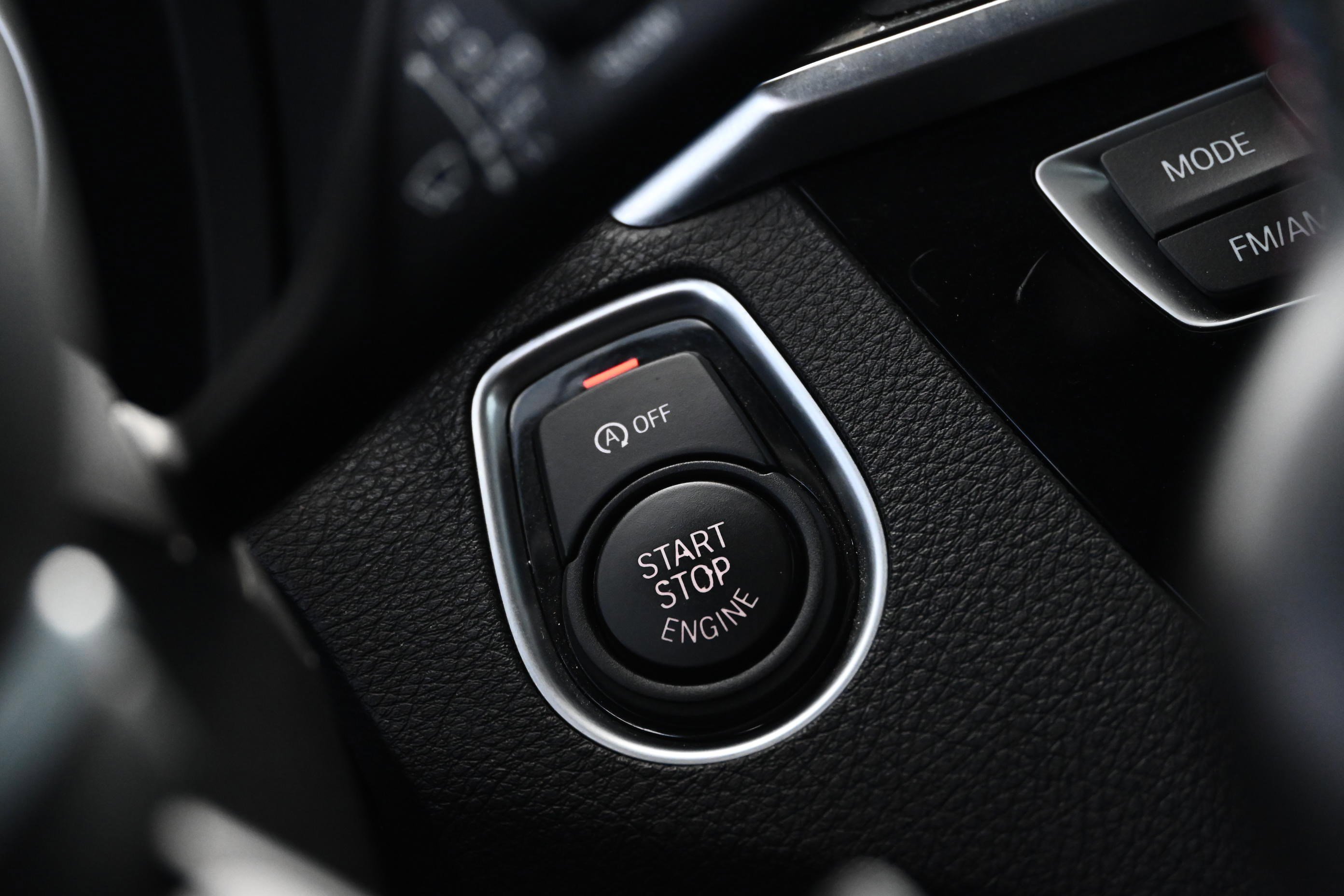 Used 2018 BMW M2 image 18