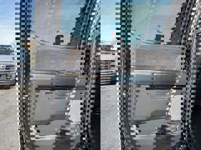 Used 2024 Ford F350 Platinum w/ Tremor Off-Road Package image 24