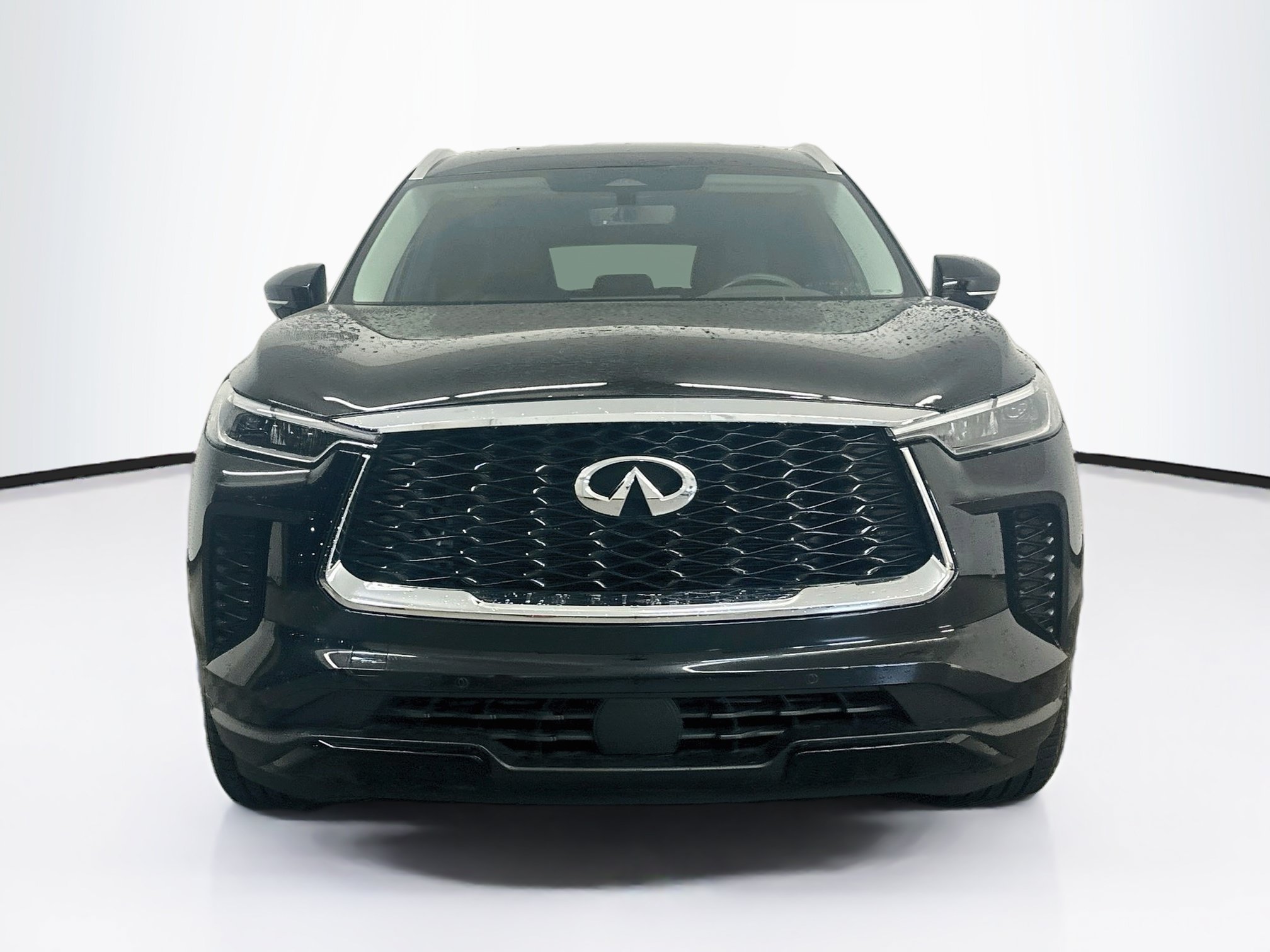 Used 2023 INFINITI QX60 Luxe w/ Cargo Package AWD/4WD image 2