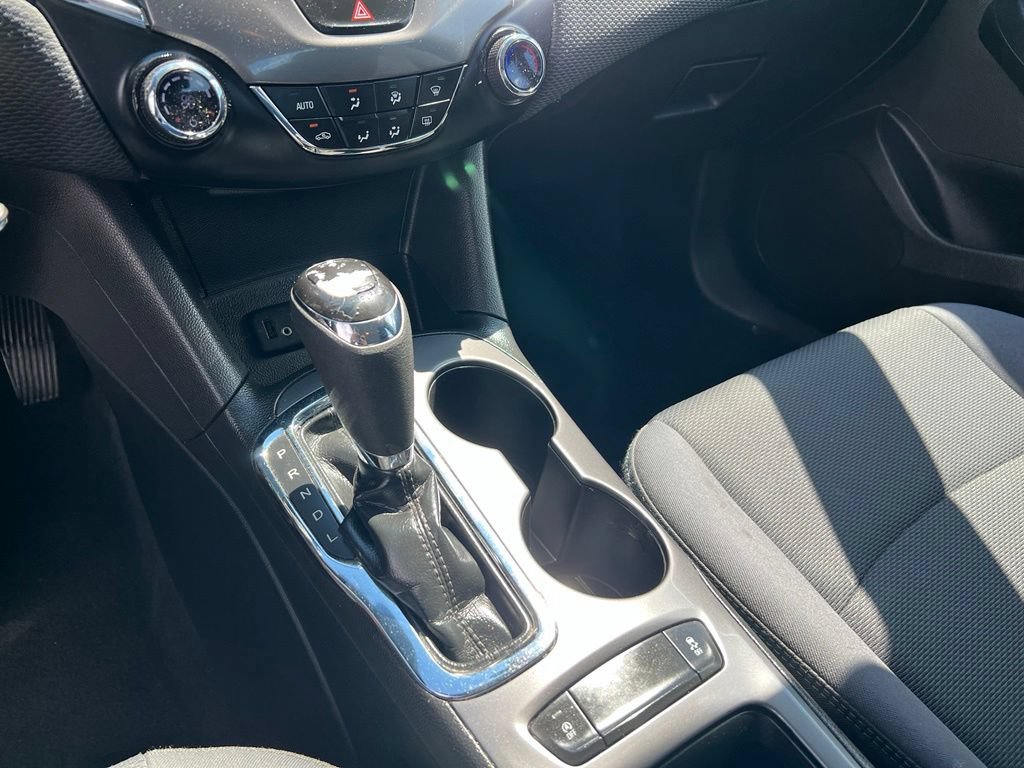 Certified 2019 Chevrolet Cruze LT FWD image 36