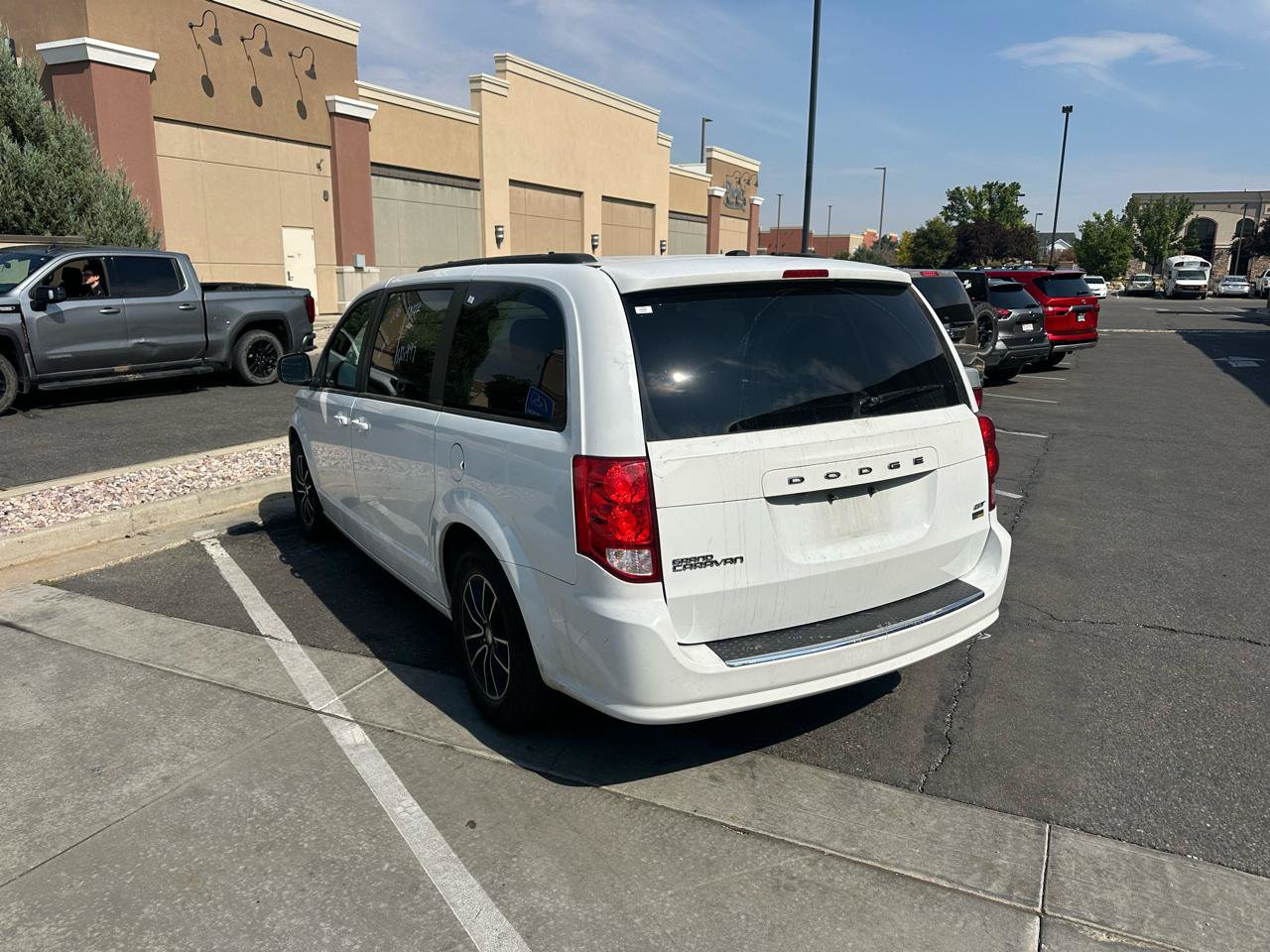 Used 2018 Dodge Grand Caravan GT FWD image 8