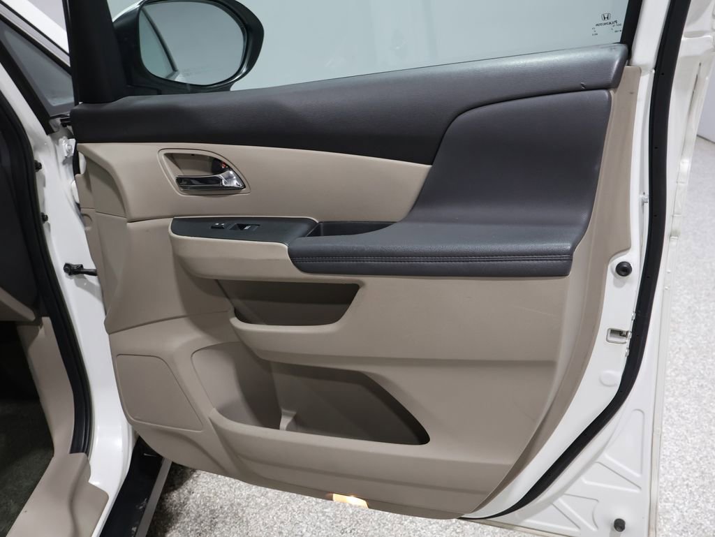 Used 2015 Honda Odyssey EX-L image 25